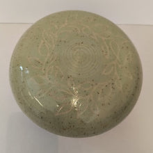 Load image into Gallery viewer, Laurel