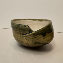 Load image into Gallery viewer, Folded Bowl