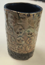 Load image into Gallery viewer, Skull Glasses/Vase (Only one available!)
