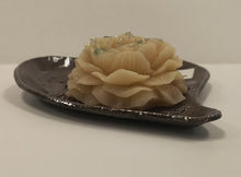 Load image into Gallery viewer, Beeswax Candle with Dish