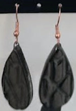 Load image into Gallery viewer, Earrings & Necklaces