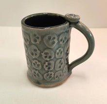 Load image into Gallery viewer, Skull Mug
