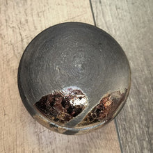 Load image into Gallery viewer, Keeper