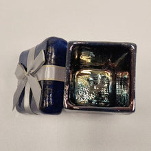 Load image into Gallery viewer, Winter Gift
