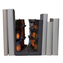 Load image into Gallery viewer, Diagon Alley Light Up Bookends

